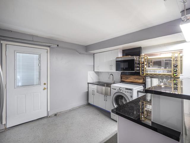 507 Market Street, Santa Cruz CA: https://media.crmls.org/mediaz/611bb435-0da2-4b35-83b3-ffc196b9dcd5.jpg