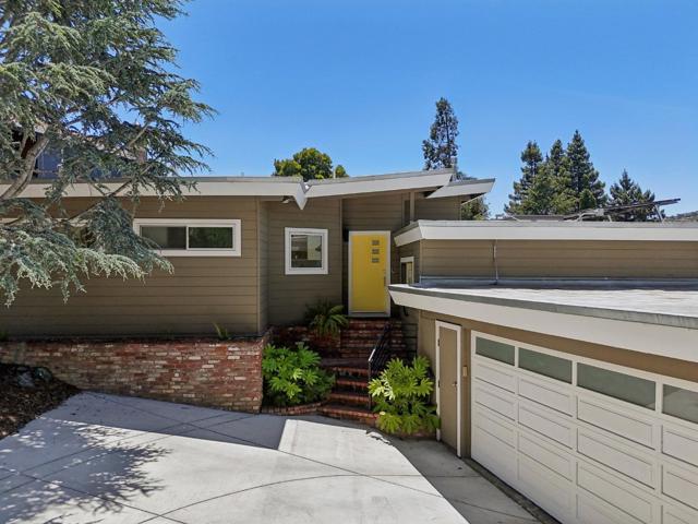 607 Dartmouth Avenue, San Carlos CA: https://media.crmls.org/mediaz/611bfd69-91bd-4371-b2da-79cd2bf69423.jpg