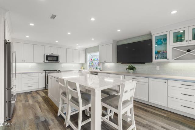 Detail Gallery Image 11 of 40 For 4820 Oceanaire Street St, Oxnard,  CA 93035 - 3 Beds | 3/1 Baths