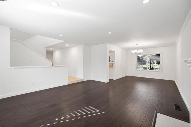 311 Andros Dr, San Ramon CA: https://media.crmls.org/mediaz/611d6a30-5f67-4c61-a697-44daa44fe71f.jpg
