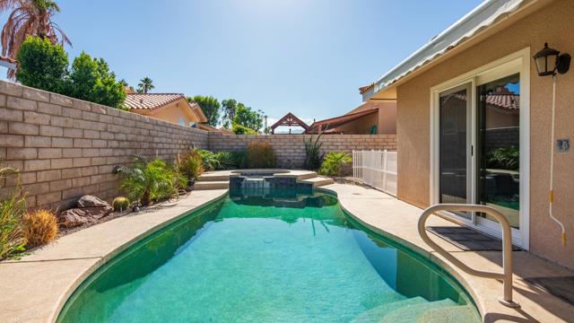 78901 Runaway Bay Drive, Bermuda Dunes CA: https://media.crmls.org/mediaz/611e930f-39fb-4750-afa2-e8c26de31519.jpg