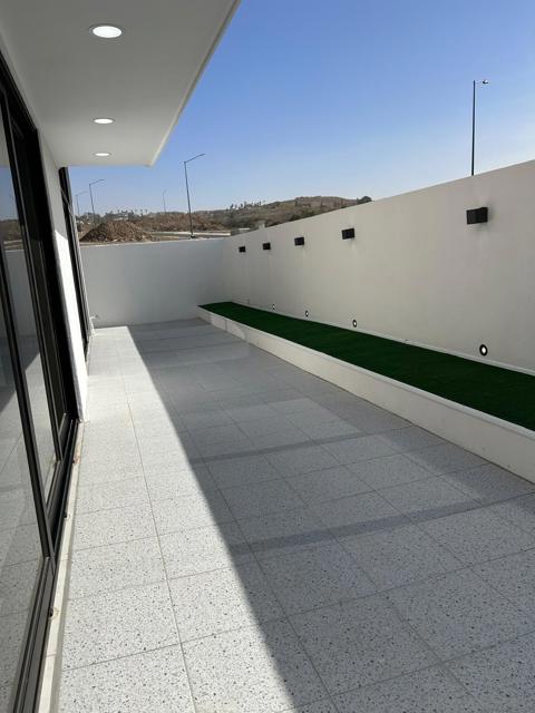 9357 Via del Fresno,  CA: https://media.crmls.org/mediaz/611ebe1d-a180-4237-a516-bdd66aaa72ca.jpg