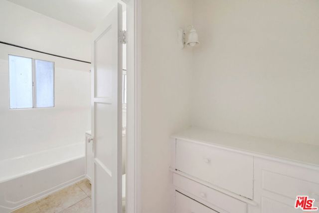 125 West Chestnut Street photo 19