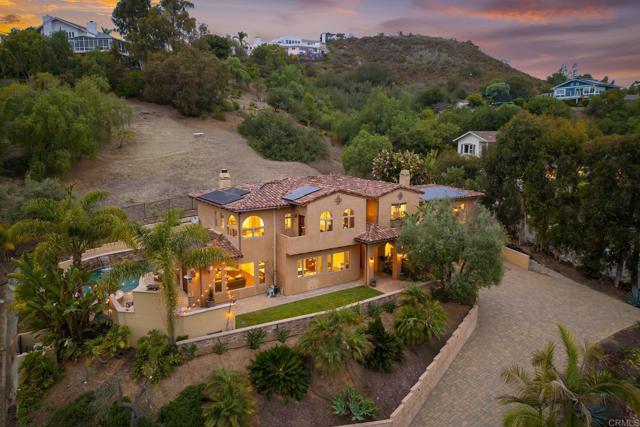 4149 Manchester Avenue, Encinitas CA: https://media.crmls.org/mediaz/611f65e3-198e-492a-8969-0b492f77139d.jpg