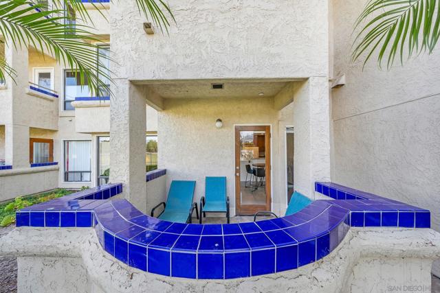 12132 Royal Birkdale Row Unit 104E, San Diego CA: https://media.crmls.org/mediaz/611f6932-7618-4a9e-9421-1d5b311a32b9.jpg