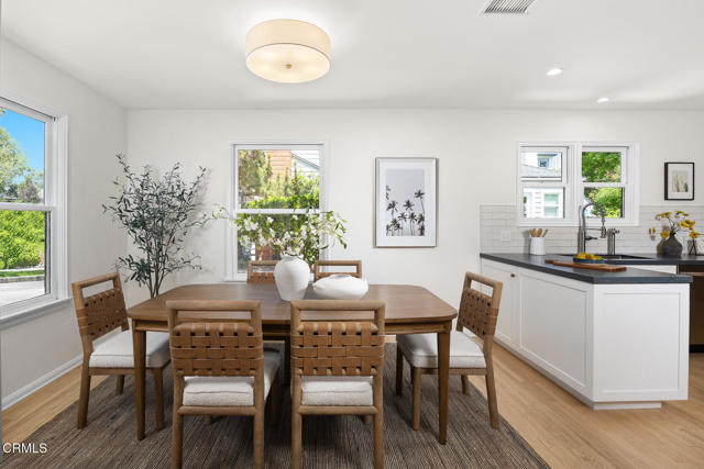 1134 Bella Vista Avenue, Pasadena CA: https://media.crmls.org/mediaz/611f8734-23b7-4fed-9596-e0a0d52d5bf9.jpg