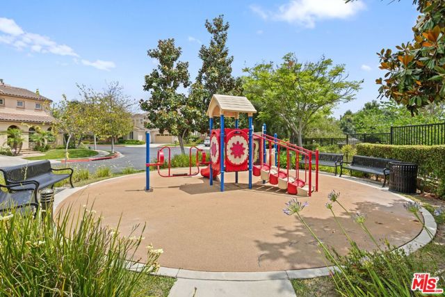 1230 Wisteria Avenue, La Habra CA: https://media.crmls.org/mediaz/6120a85b-62ab-486c-8fd2-90e2c1181cbe.jpg