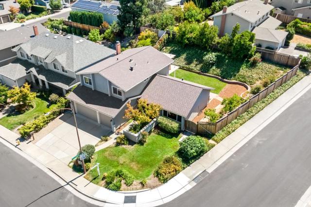 6561 Skyfarm Drive, San Jose CA: https://media.crmls.org/mediaz/6120ad53-0854-44c8-a7f9-f1446c5695be.jpg