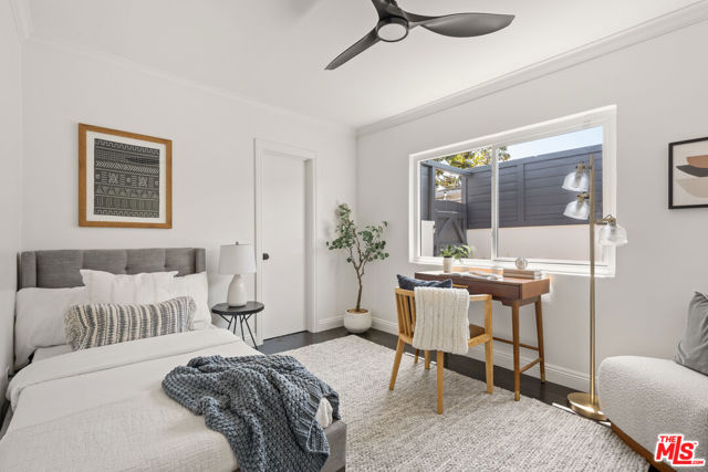 7363 W 87th Place, Los Angeles CA: https://media.crmls.org/mediaz/6121305e-170b-43c5-a89f-d1a49f0432f8.jpg