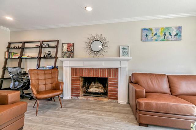 2739 Saint Giles Lane, Mountain View CA: https://media.crmls.org/mediaz/612137a7-f9d2-4f44-9ddf-30a6ed51b167.jpg