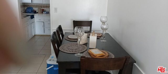 10613 Haas Avenue, Los Angeles CA: https://media.crmls.org/mediaz/6121b6c3-a3ac-467f-9dff-06c7c893467b.jpg