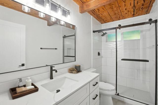 4528 Soquel Wharf Road, Soquel CA: https://media.crmls.org/mediaz/61223d2e-1cea-48d0-abd2-1aaae5f0daad.jpg