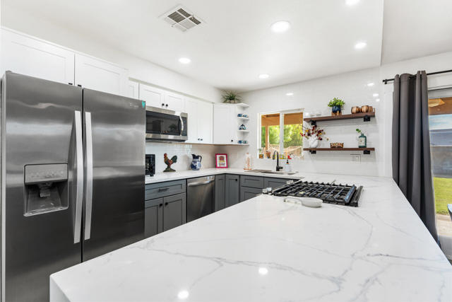 41740 Cambridge Avenue, Bermuda Dunes, CA 92203