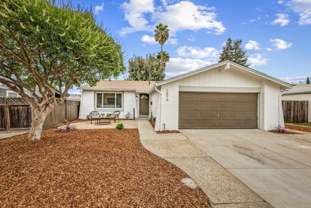 1575 Acacia Way, Morgan Hill CA: https://media.crmls.org/mediaz/6126463d-eb85-492c-a14d-e2d548136219.jpg