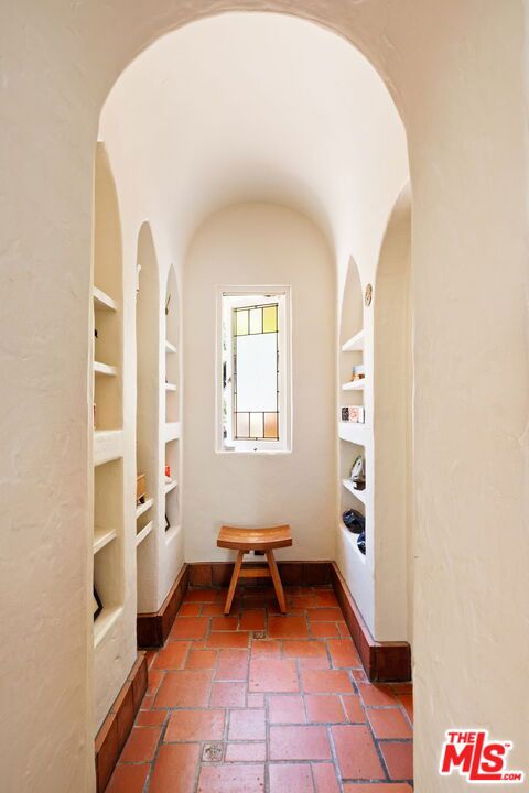 MLS #25592087 image #16