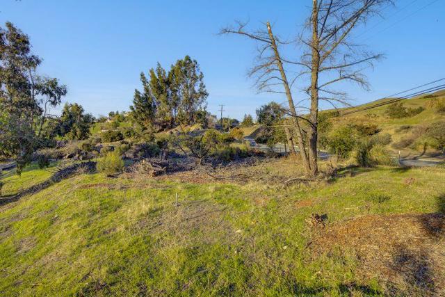 807 Boulder Drive, San Jose CA: https://media.crmls.org/mediaz/6128e5c3-4390-4dd3-b7c2-972f0b68b6e8.jpg