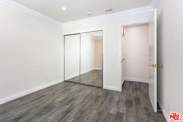 7001 Beckett Street, Tujunga CA: https://media.crmls.org/mediaz/61296a8b-ecbb-4591-8244-297dde841105.jpg
