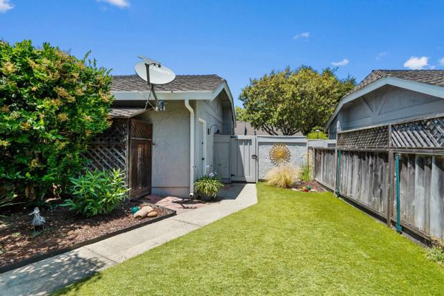 409 Sailfish Drive, Aptos CA: https://media.crmls.org/mediaz/61298f81-56d8-4bb9-925a-bb871663f035.jpg