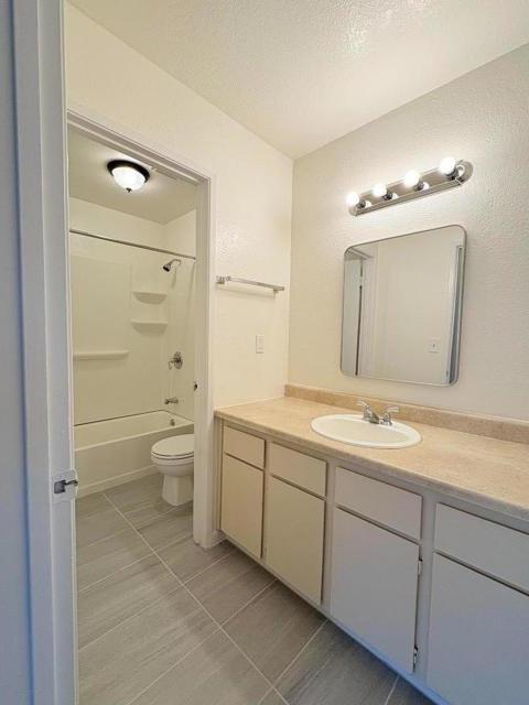 3765 Samos Way, Sacramento CA: https://media.crmls.org/mediaz/612a16ae-9f59-4791-99c8-5f256a3c5d7e.jpg