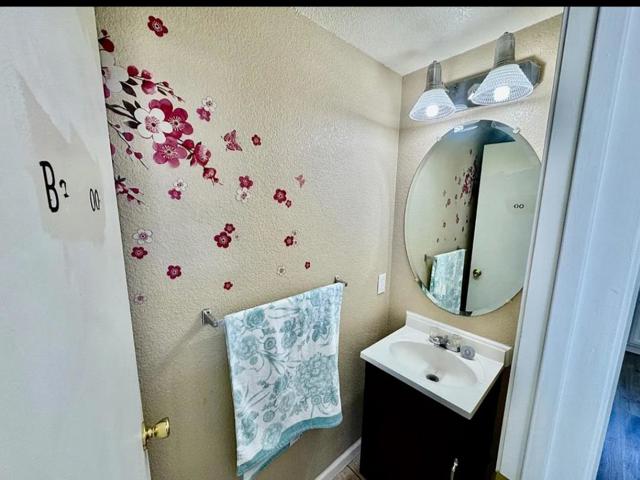 521 LEAMON Street, Tracy CA: https://media.crmls.org/mediaz/612ae2d0-e57c-4bb0-a34d-ae0e887ecc44.jpg