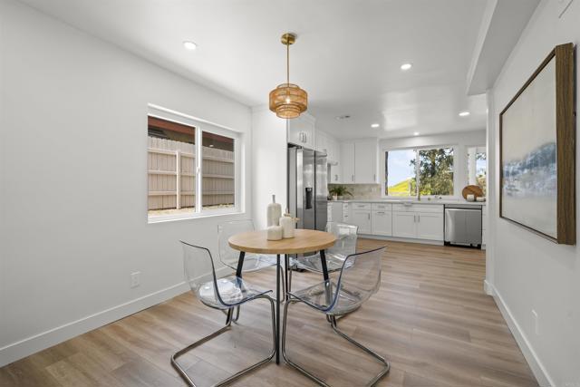 Detail Gallery Image 15 of 35 For 223 Cottingham Ct, Oceanside,  CA 92054 - 4 Beds | 2/1 Baths