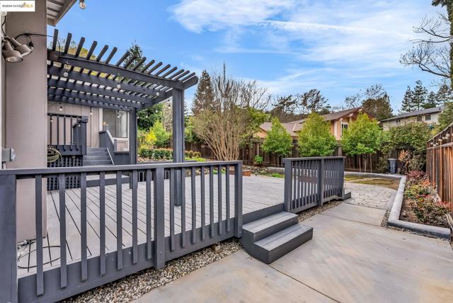 1431 HUSTON ROAD, Walnut Creek CA: https://media.crmls.org/mediaz/612be4c3-3e28-48b2-9c3d-d7bc5a318762.jpg