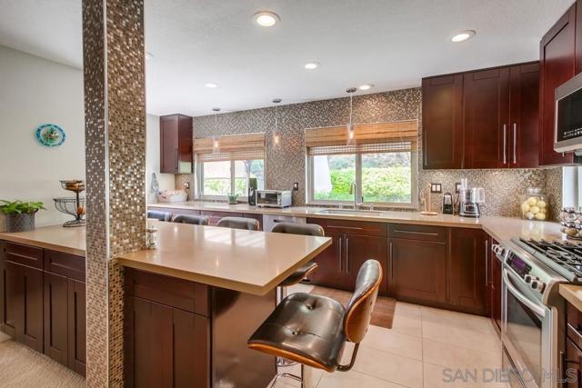 11840 SPRINGSIDE ROAD, San Diego CA: https://media.crmls.org/mediaz/612c01b8-7ab8-4954-a2d7-d00511694566.jpg