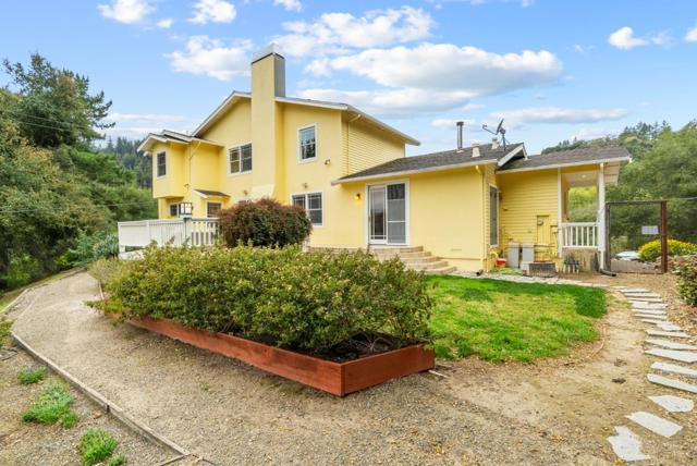 18101 Idylwild Road, Los Gatos CA: https://media.crmls.org/mediaz/612c928d-6d0e-41bf-bb12-4d01e217cfe4.jpg