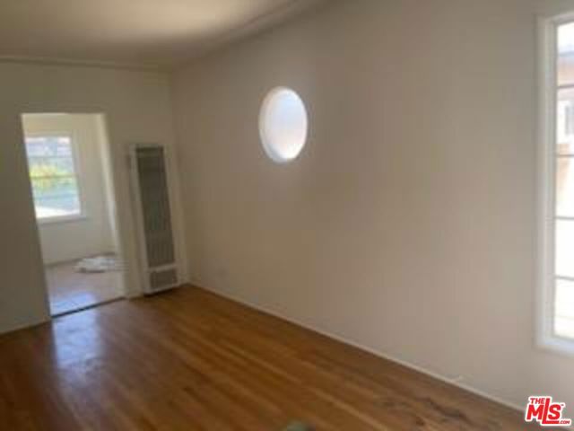 3757 Los Feliz Boulevard, Los Angeles CA: https://media.crmls.org/mediaz/612cf032-755d-4803-89d0-578256c31efa.jpg