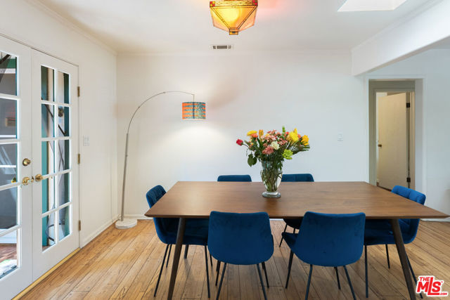 12744 Sarah Street, Los Angeles CA: https://media.crmls.org/mediaz/612d6ef7-7e7f-40a2-a688-d8893dddc4bb.jpg
