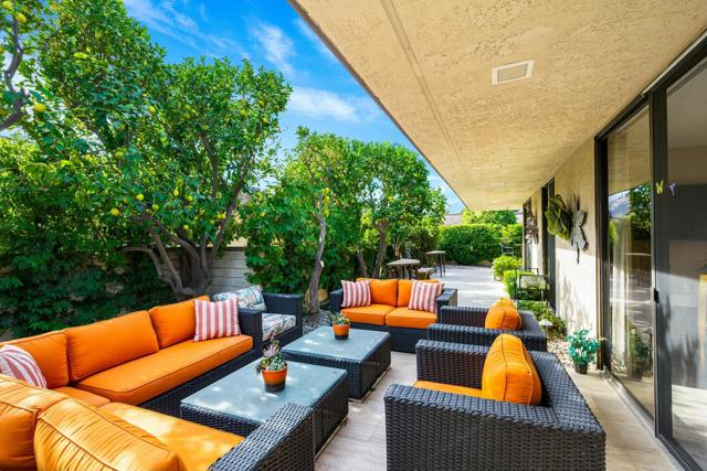 1 Briarcliff Court, Rancho Mirage CA: https://media.crmls.org/mediaz/612e09e4-f801-4b5c-a2cd-243586612dc2.jpg