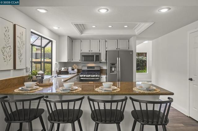 11478 Rolling Hills Dr, Dublin CA: https://media.crmls.org/mediaz/612e3643-4378-4328-9592-4cf3c5d9ac9f.jpg