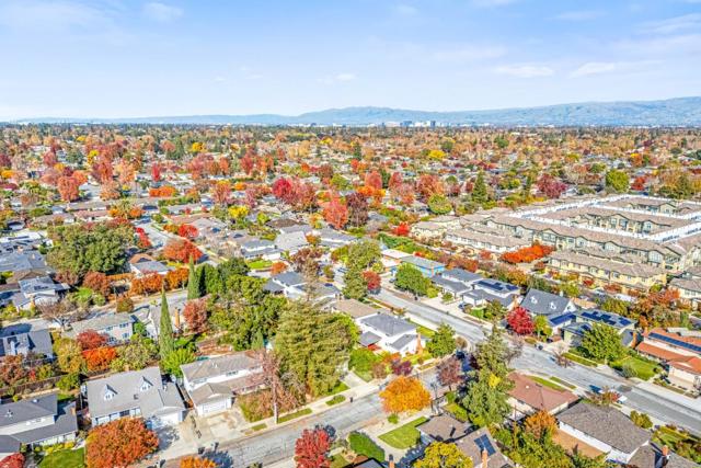 1688 Grizilo Drive, San Jose CA: https://media.crmls.org/mediaz/612e81ba-eba6-4f05-bcec-83a74d592b88.jpg