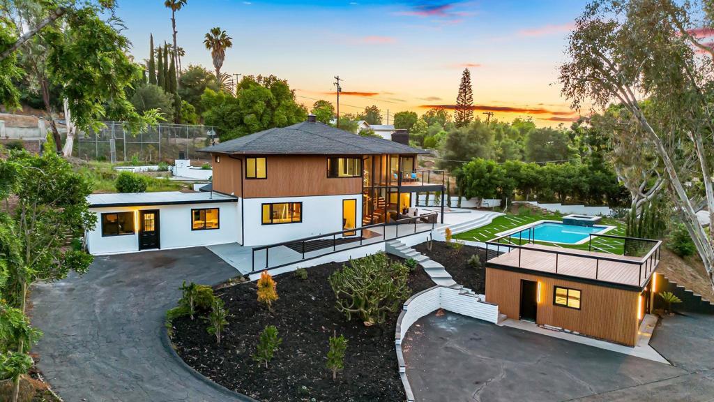 2101 Monte Vista Dr
