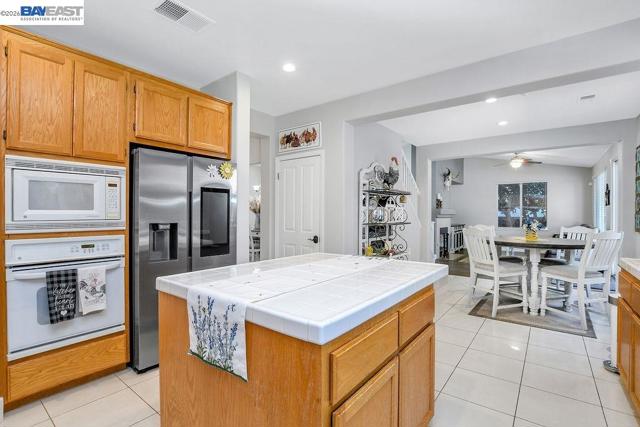 Image 9 of 28 For 2913 Haddington Ct