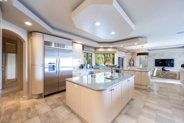 4478 Deer Ridge Rd, Danville CA: https://media.crmls.org/mediaz/612f1c83-c17f-49d5-a01f-037d620b8e96.jpg