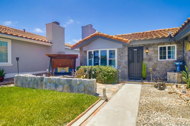 7460 Kamwood, San Diego CA: https://media.crmls.org/mediaz/6130c8e8-7285-40ec-ab37-861af2e78071.jpg