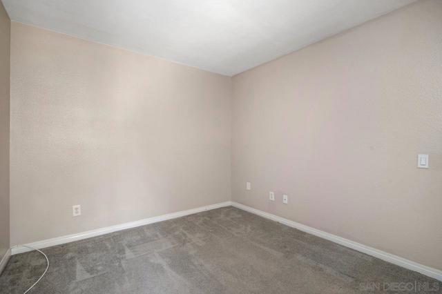 17105 W Bernardo Dr, San Diego CA: https://media.crmls.org/mediaz/6130e8be-7652-4f7d-81fc-4f479c4ecbcf.jpg