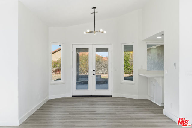 3531 Southview Court, Palmdale CA: https://media.crmls.org/mediaz/613175a3-70ef-42c7-b3e2-1d2ceb802b03.jpg