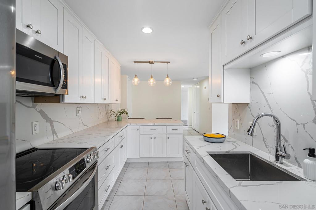 6455 La Jolla Blvd - photo 10