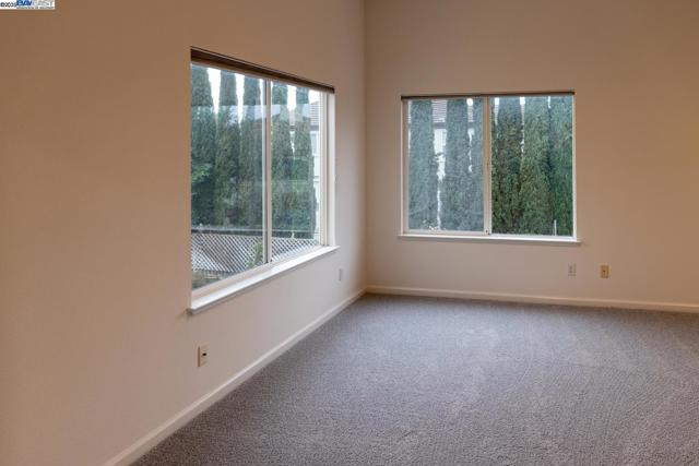 Image 9 of 24 For 343 Lower Vintners Cir