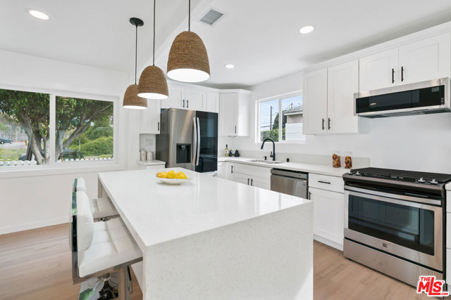 Island Kitchen