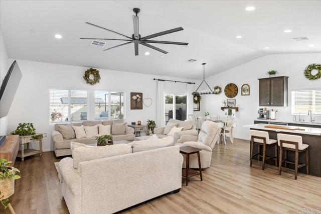 Image 8 of 33 For 30886 Hawkscrest Drive