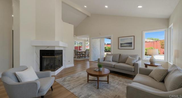 718 Lockwood Place, Oceanside CA: https://media.crmls.org/mediaz/6133169f-2bb9-487c-83e7-b77a5d0b1875.jpg