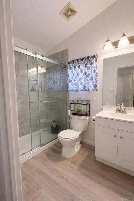 Detail Gallery Image 10 of 18 For 32900 Riverside Dr Spc 109,  Lake Elsinore,  CA 92530 - 3 Beds | 2 Baths