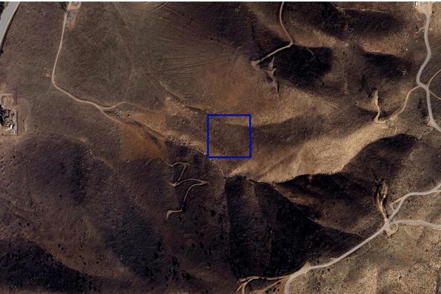 14 th St. East & Angeles Forest Hwy, Acton CA: https://media.crmls.org/mediaz/6134cb06-5e4c-4d2f-99a8-f726a9455656.jpg