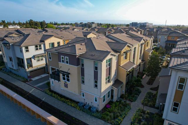 1312 Milkweed Street, Milpitas CA: https://media.crmls.org/mediaz/61350f56-1750-4a26-a106-118043ca1c03.jpg