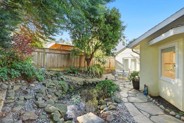 5 Hibbert Court, Pacifica CA: https://media.crmls.org/mediaz/61355c81-eb13-43b1-8167-2ca80ab8f74a.jpg