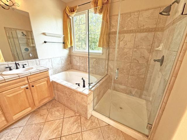 1070 E William Street, San Jose CA: https://media.crmls.org/mediaz/6135d362-b00e-461d-a408-4e4e149ec5b7.jpg