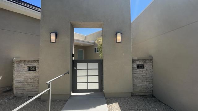 1702 Sienna Court, Palm Springs CA: https://media.crmls.org/mediaz/6135d9da-b409-46b5-a4c8-40fb3beecbc3.jpg